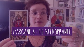 Arcane 5  Le Hiérophante  Plusieurs versions différentes TopDesAtoutsDuTarot [upl. by Ylloj224]