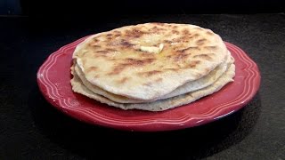 Recette des naans au fromages [upl. by Janicki635]