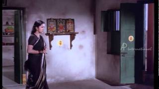 Nallavanuku Nallavan  Tamil Movie  Scenes  Clips  Comedy  Songs  Rajni vows to Radhika [upl. by Todd169]