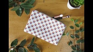 DIY Couture  apprenez à coudre une pochette en tissu avec une fermeture éclair [upl. by Armin]