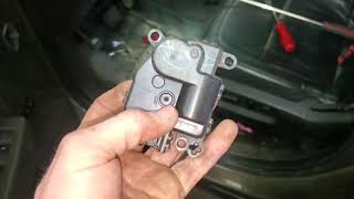 13 Ford Flex AC Mode Door Actuator Replacement [upl. by Lorianna]