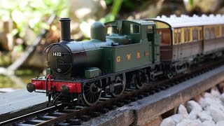 Dapols O Gauge GWR 14xx with Auto Coach on Garden Railway [upl. by Weisman]