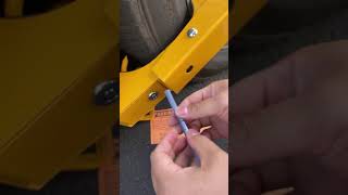 Defeating a Car Boot Lock with Plastic Pen [upl. by Swetlana]