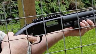 MOSSBERG 500 loading and firing [upl. by Lucretia]