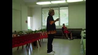 Kahuna Nui Ikaika Dombrigues Giving Laau Lapaau Workshop in Pahoa Hawaii [upl. by Cyrus756]