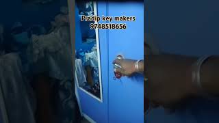 Almirah new lock key making Pradip key makers 9748518656🔑🗝️ Titagarh 🔑🗝️🔑 [upl. by Darci]