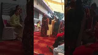 Meri Bhabhi ko shadi ki bdayi dene phunche 🎉💃🥳 [upl. by Dnaletak]