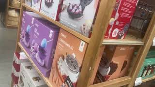 VLOGMAS day 4… shopping for keepsake ornaments [upl. by Ykcor]