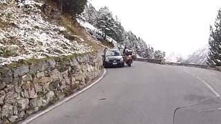 Motorcycle crash on the Stelvio Pass  Why taking bends the right way is important [upl. by Jerrold]