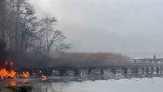 Spłonął pomost przy Jeziorze strzeszyńskim [upl. by Cassondra]