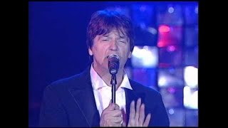 Zdravko Colic  Zivis u oblacima  LIVE  Beogradska Arena 15102005 [upl. by Yeznil158]