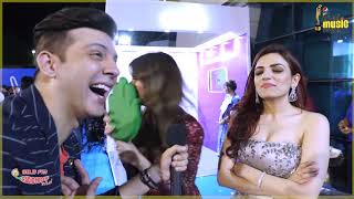 Prakriti  Sukriti slaps RJ Arjun  Mirchi Music Awards  Filmy Mirchi [upl. by Kare]