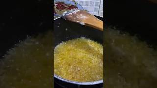 Desi ghee nikalny ka trika food cooking recipe hazor saww ny mana farmaya shortsfeed shorts [upl. by Annyl937]