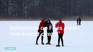 Krakend ijs breekt niet dronebeelden van schaatsen op natuurijs  RTL NIEUWS [upl. by Grube238]