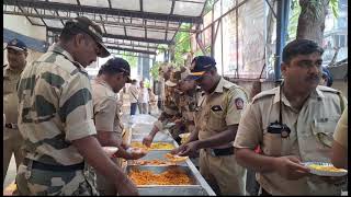 Mumbai police ne manai CISF k jawano k saath diwali  cisf mumbaibmc mumbaipolice malad news [upl. by Tremml158]