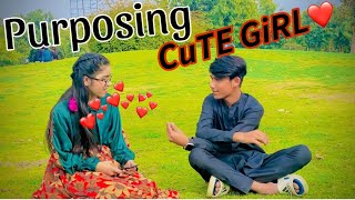 Purposing Prank On Cute GiRl❤️😘Pranks In Lahore FaziiMalikofficial [upl. by Ssur]