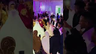 SHAADIYO SHARAF WAKU DALAY RAADISKAGI HEE duet music viralvideo dance dance wedding [upl. by Lichter]