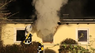 Lappersdorf Wohnhaus in Flammen – Familie verliert ganzes Hab und Gut [upl. by Igic]