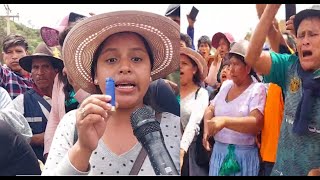 Bolivia Manifestantes muestra repudio a represión Policial a Bloqueos por elecciones Judiciales y [upl. by Goeger756]