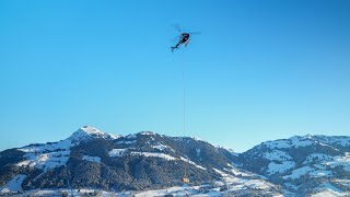 Luftige Mission beim HahnenkammRennen 2024 [upl. by Ahtekahs]