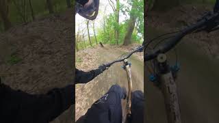 Mais quest ce que je CASSE sur mon VTT  epic mtb enduro bikelover [upl. by Gosney]