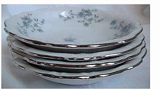 Johann Haviland Bavaria Germany Blue Garland China 16 Piece SET New Condition [upl. by Yrrol]