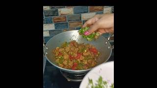 Soybean ke shandar sabji 🔥soybeanfoodrecipecookingviralshorts viralvideo cooking with Soni 😊 [upl. by Berthold]