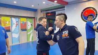 대한 카팝 크라브마가 코리아 양준영 회장님 총기 무장헤체 수업 KAPAP KRAV MAGA KOREA DALTAN YANG GUN DISARM [upl. by Adle]