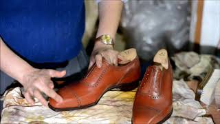 How to shine Alfred Sargent Moore Adelaide Oxford shoes ASMR shoeshine tutorial [upl. by Mccready]