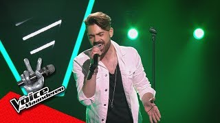 Preview Benjamin brengt ode aan Avicii Blind Auditions  The Voice Van Vlaanderen  VTM [upl. by Brunk]