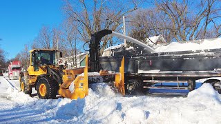 Sunny Day Montreal Snow Removal by my Favorite Snow Crew [upl. by Alam]