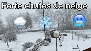 Forte chutes de neige  Metz 291123 [upl. by Eelyme]