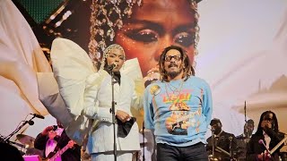 Lauryn Hill brings out her kids father Rohan Marley friends and original band in Brooklyn [upl. by Carny]