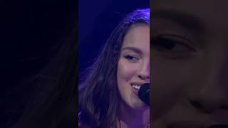 Olivia Rodrigo vs Elizabeth Gillies Singing Drivers License [upl. by Merri]