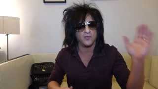 BILLY IDOL Gitarrist STEVE STEVENS bei Gitarre amp Bass [upl. by Kincaid]