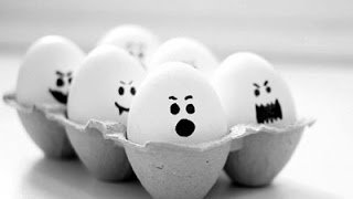 Manualidad de Halloween Huevos Fantasma [upl. by Lissy199]