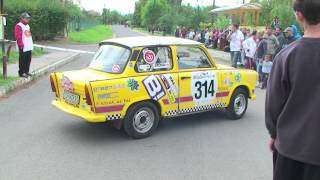 Kőváry Barna Trabantot szerel a 3 as gyorson 2012 Vác Rallye [upl. by Feld]