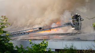 Großbrand in Vellmar  Werkstatt vom Autohaus in Vollbrand 10062024 [upl. by Him458]