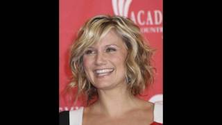 Jennifer Nettles Inspired Hair Tutorial How to Curls for shorter hair [upl. by Krantz929]