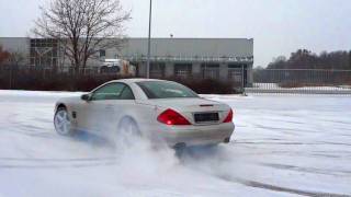 Mercedes SL350 SNOW Schnee DRIFT Winter Action Sound V12 SL 350 [upl. by Assertal]