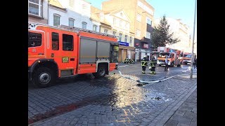 G20Aufräumarbeiten auf der Schanze Feuerwehr löscht Schwelbrand bei Rewe [upl. by Nwahsar]