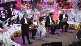 André Rieu  2014 Istanbul concert  Yine bir gülnihal Dede Efendi [upl. by Swartz]