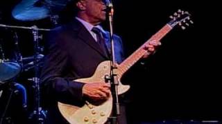 Hubert Sumlin e André Christovam Trio  Killing floor  Natu Blues Festival 2002 [upl. by Ettie]