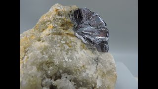 Large shiny molybdenite crystals on quartz from Kingsgate Australia – large cabinet size [upl. by Noivad932]