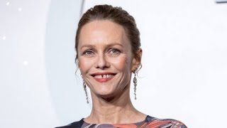 Vanessa Paradis  pourquoi sa famille lui avait demandé de mentir sur son âge dans lEcole des fans [upl. by Kjersti]