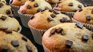 Muffin con gocce di cioccolato [upl. by Ermentrude179]