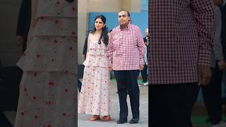 Mukesh Ambani के घर antilia मैं कोई चोर चोरी कर सकता है 🤔 shorts ytshorts mukeshambani antalya [upl. by Adlaremse64]