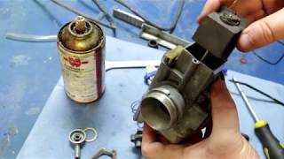 Dellorto VHB Carburettor rebuild and cleaning [upl. by Whitford]