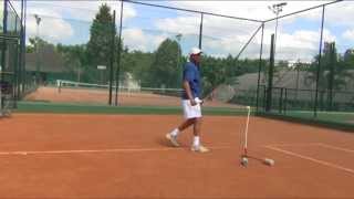 Aprenda a jogar tenis  Aprenda a bater de esquerda  Master your one handed Backhand [upl. by Atteval]