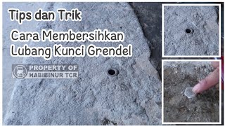 cara membersihkan lubang kunci grendel  lubang kunci pintu [upl. by Koerlin]